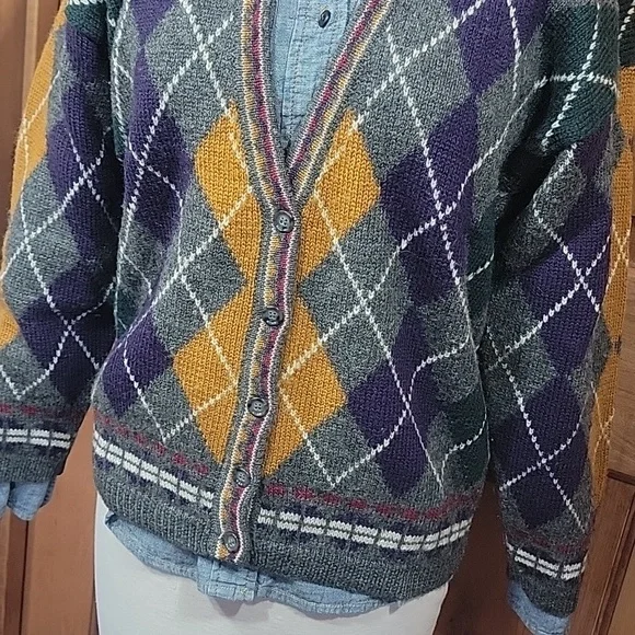 Vintage Wool Argyle Cardigan - Picture 3 of 11